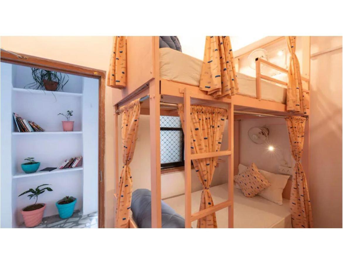 Unplanned Hostel אודייפור מראה חיצוני תמונה